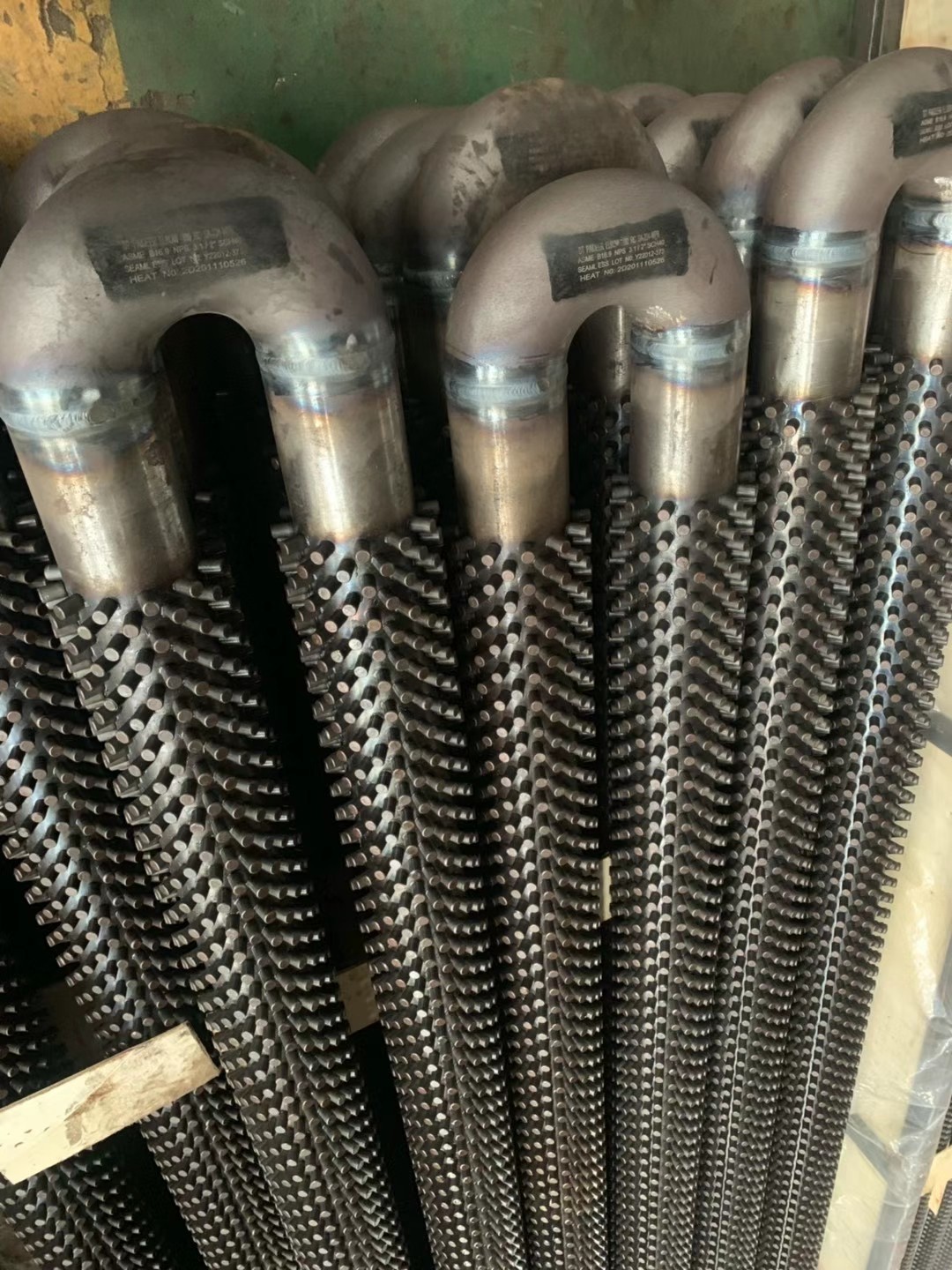 管子Φ63.5×4 ，材質(zhì)12Cr1MoVG，用于低溫再熱器