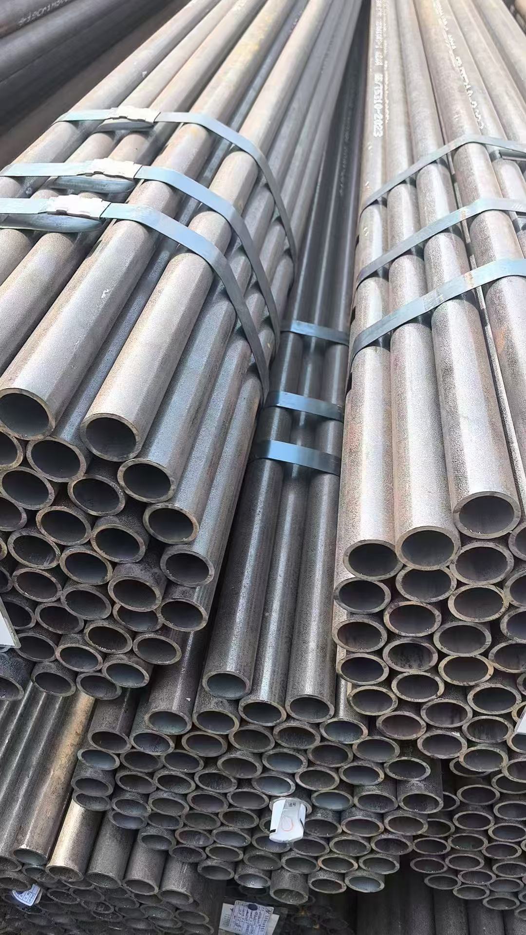 低溫再熱器管 Φ57×4.5mm,材質(zhì)：12Cr1MoVG。含材質(zhì)證明、出廠合格證，水壓試驗(yàn)、通球報告等資料